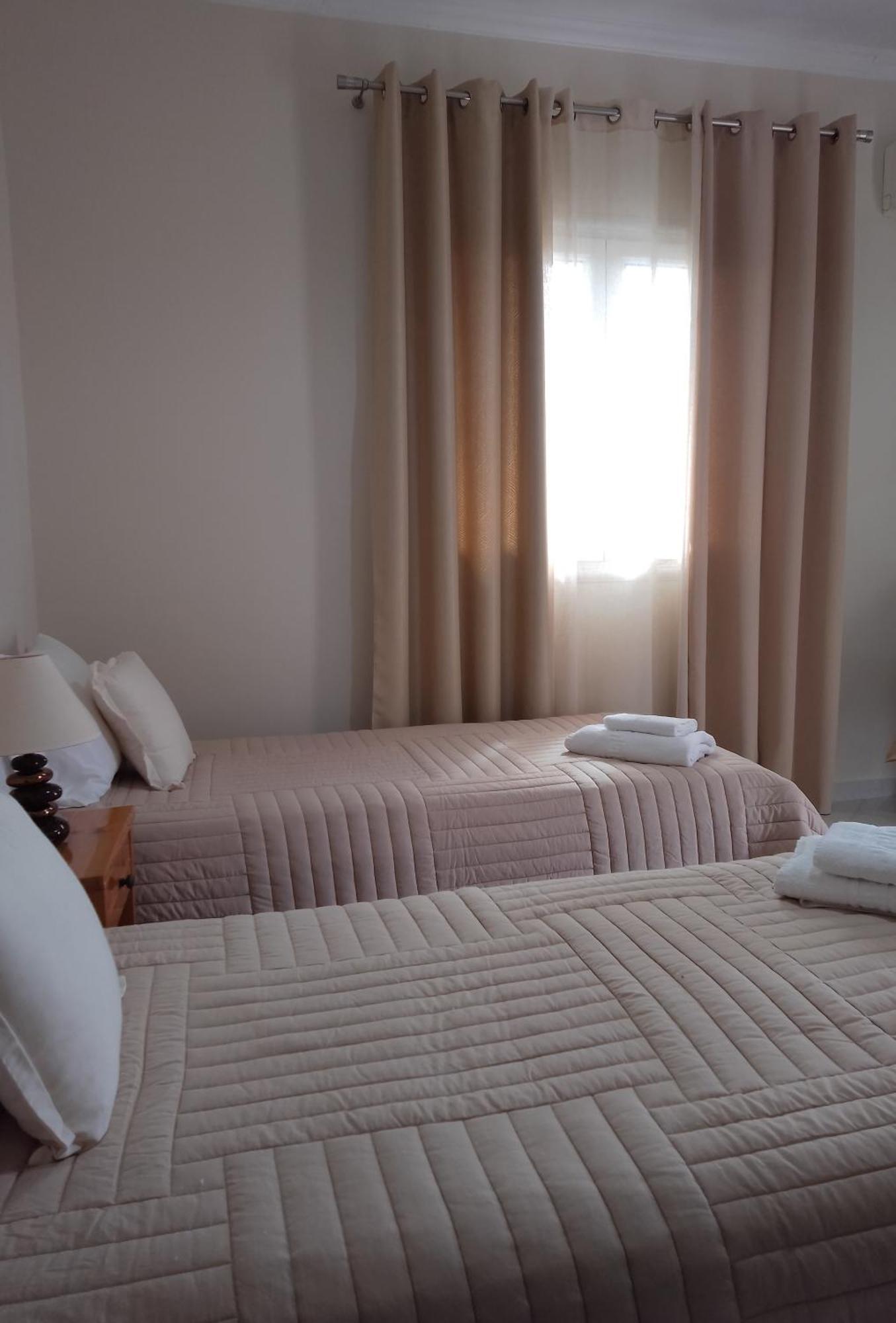 Vicky'S Guesthouse Kávos Dış mekan fotoğraf