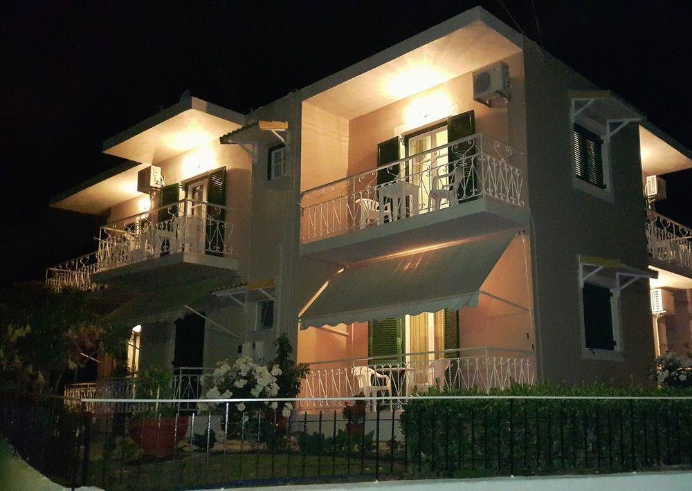Vicky'S Guesthouse Kávos Dış mekan fotoğraf